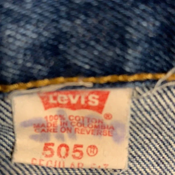 VINTAGE MEN’S LEVI STRAUSS 505 DENIM JEANS SZ 34/36 MEN BLUE 90’s Y2K